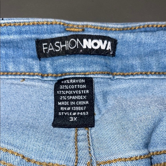 EUC Fashion Nova Blue Skinny Jeans - Size 3X #104 - Picture 2 of 6